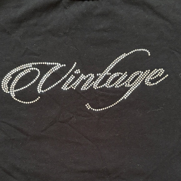 SHEIN Black Long-Sleeve Rhinestone Script Crop Top - Picture 3 of 4